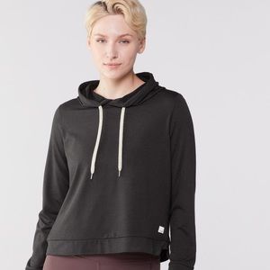 Vuori Halo Essential Hoodie - EUC Buttery soft fabric